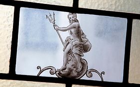 Chez Louise